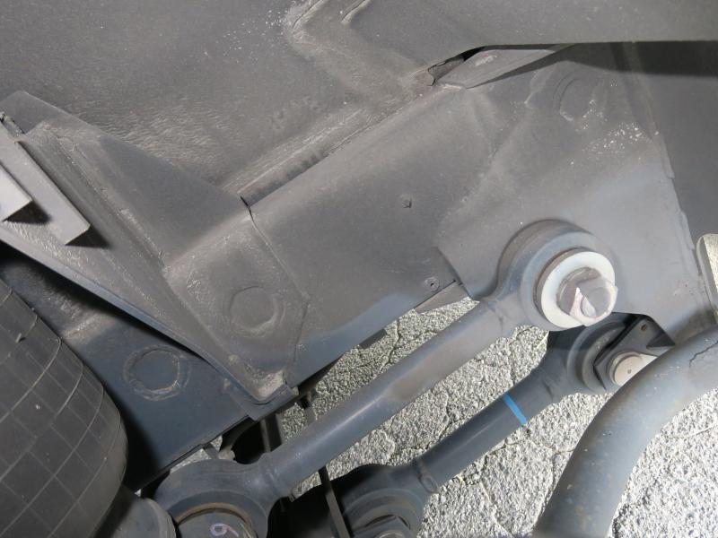 令和1年6月 三菱 大型 2PG-MP35FP バスの写真