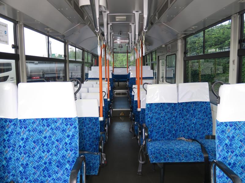 令和1年6月 三菱 大型 2PG-MP35FP バスの写真