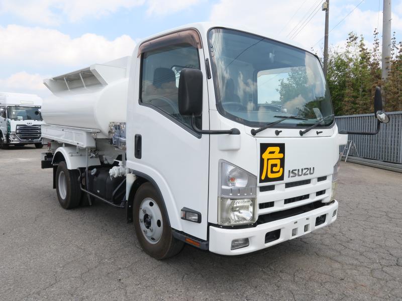 平成26年3月 いすゞ 小型 TKG-NMR85N タンクローリーの写真