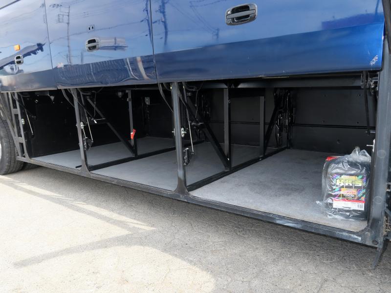 平成25年10月 いすゞ 大型 QRG-RU1ASCJ バスの写真