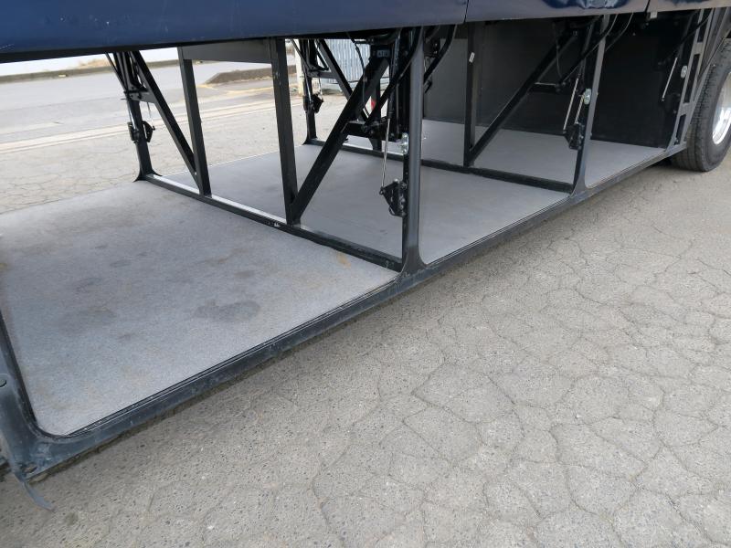 平成25年10月 いすゞ 大型 QRG-RU1ASCJ バスの写真