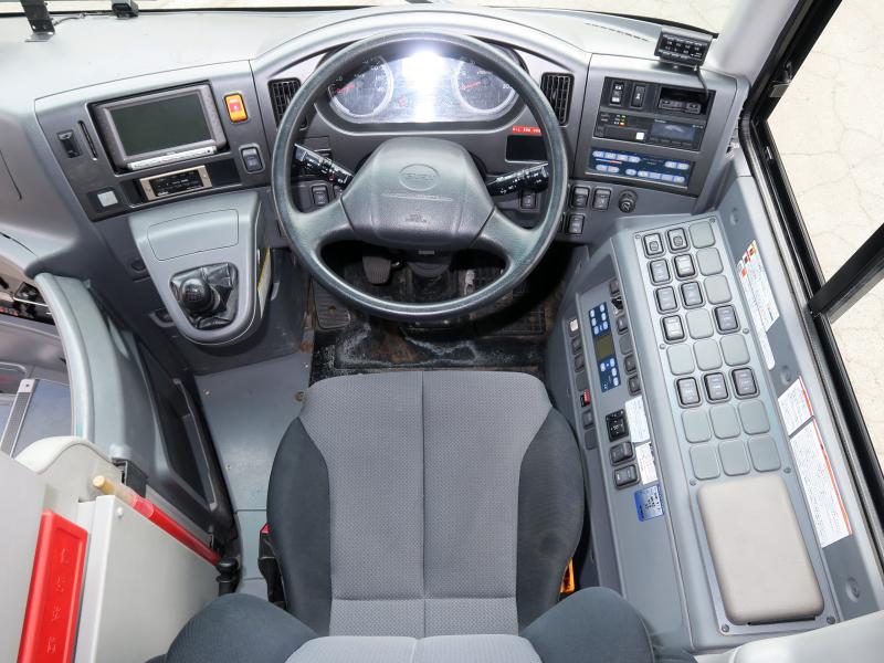 平成25年10月 いすゞ 大型 QRG-RU1ASCJ バスの写真