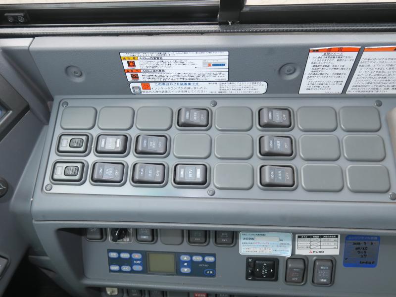平成25年10月 いすゞ 大型 QRG-RU1ASCJ バスの写真