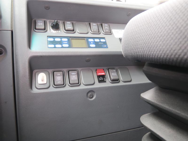 平成25年10月 いすゞ 大型 QRG-RU1ASCJ バスの写真