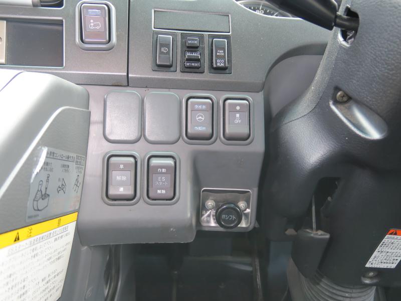 平成25年10月 いすゞ 大型 QRG-RU1ASCJ バスの写真