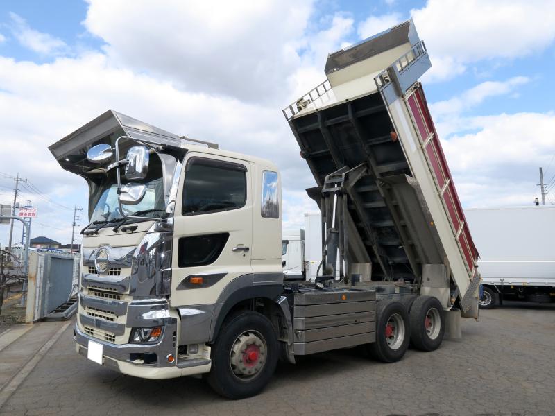 令和2年1月 日野 大型 2DG-FS1EGA ダンプの写真