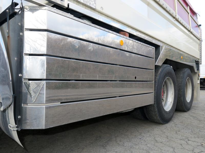 令和2年1月 日野 大型 2DG-FS1EGA ダンプの写真