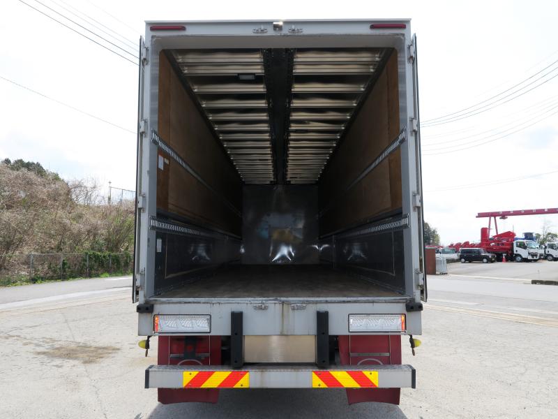 令和3年12月 UD 大型 2PG-CD5CA アルミウイングの写真