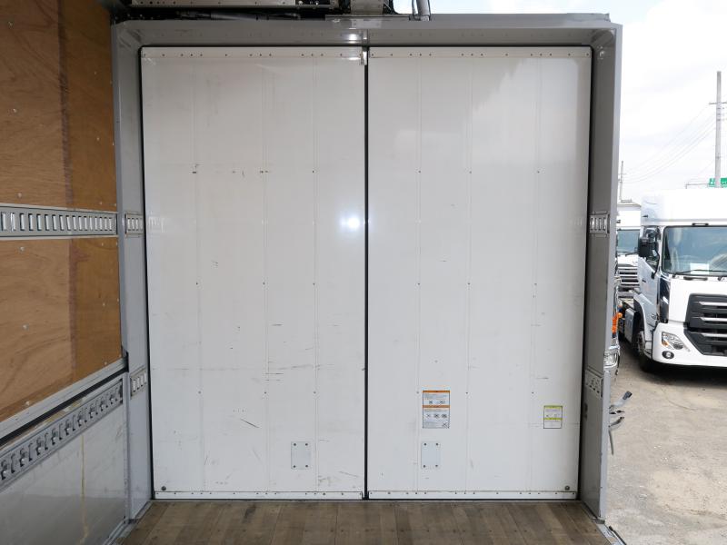 令和3年12月 UD 大型 2PG-CD5CA アルミウイングの写真