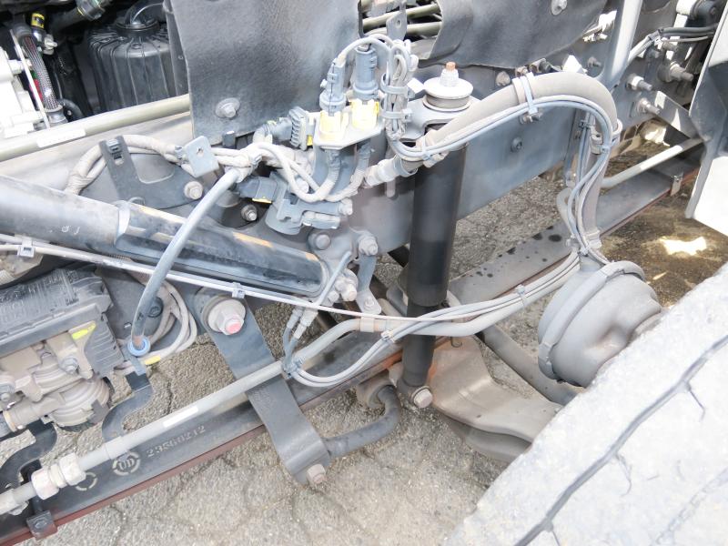 令和3年12月 UD 大型 2PG-CD5CA アルミウイングの写真