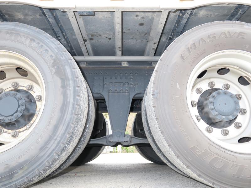 令和3年12月 UD 大型 2PG-CD5CA アルミウイングの写真