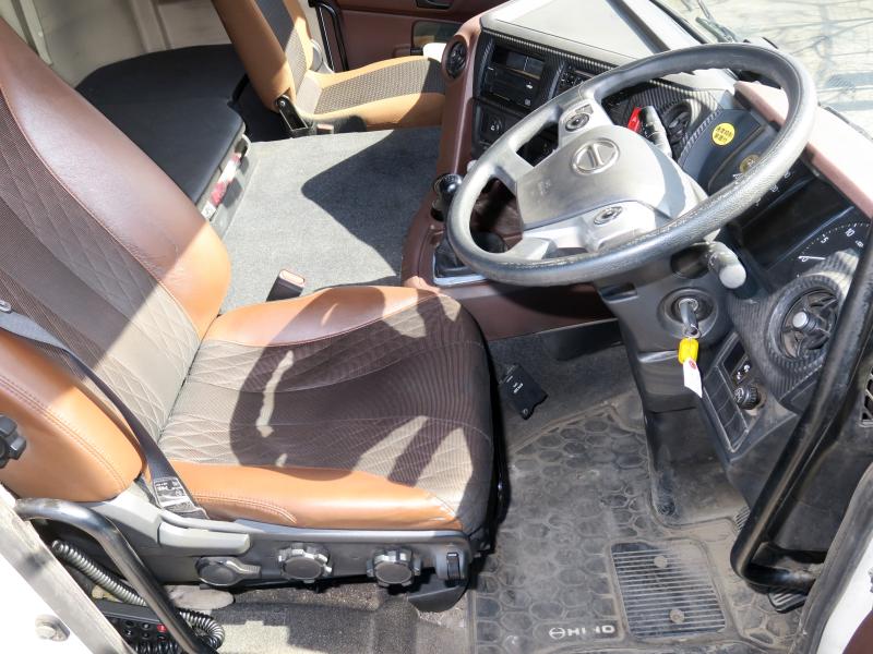 令和2年2月 日野 大型 2DG-SH1EDGG トラクタの写真