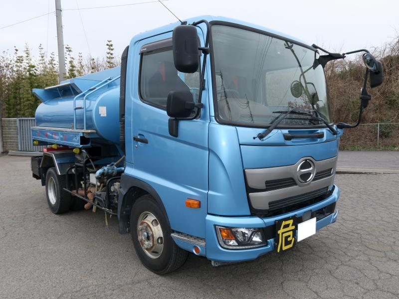 平成30年1月 日野 中型 2KG-FC2ABA タンクローリーの写真