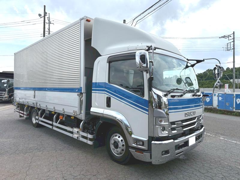 令和5年9月 いすゞ 中型 2RG-FRR90T2 アルミウイングの写真