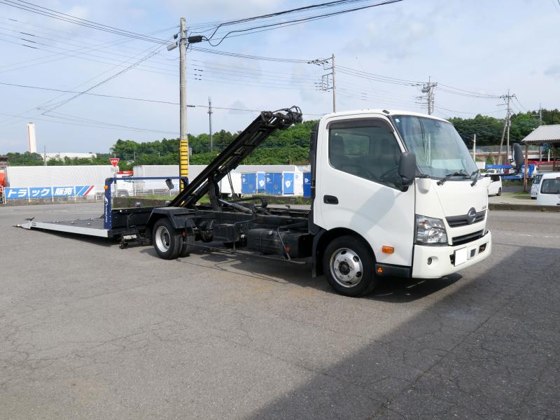 令和1年5月 日野 小型 TPG-XZU722M セーフティーローダーの写真
