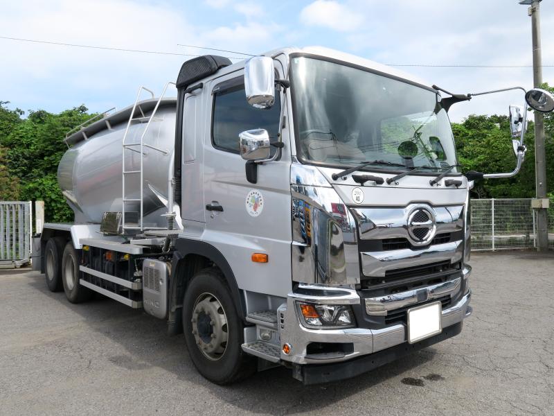 平成30年8月 日野 大型 2DG-FR1AJG 粉粒体運搬車の写真