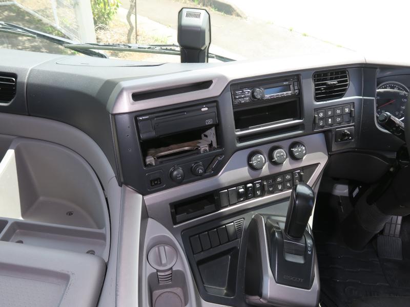 平成31年1月 UD 大型 2PG-CD5CA アルミウイングP/Gの写真