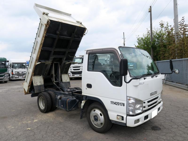 令和1年8月 いすゞ 小型 TPG-NJR85AD ダンプの写真