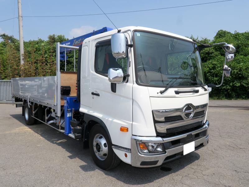令和6年9月 日野 中型 2PG-FD2ABA クレーンの写真