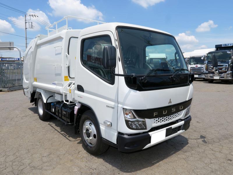 令和7年6月 三菱 小型 2RG-FEAV0 パッカー車の写真