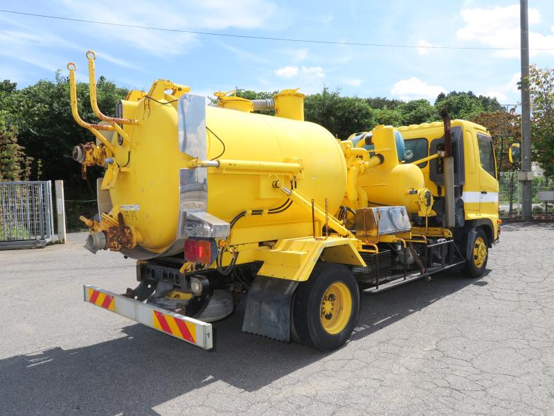 平成23年3月 日野 中型 BDG-FD7JGWA 汚泥吸引車の写真