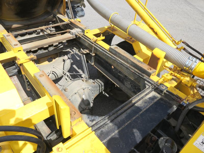 平成23年3月 日野 中型 BDG-FD7JGWA 汚泥吸引車の写真