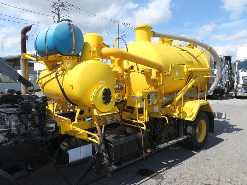 平成23年3月 日野 中型 BDG-FD7JGWA 汚泥吸引車の写真