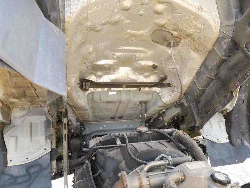 平成23年3月 日野 中型 BDG-FD7JGWA 汚泥吸引車の写真