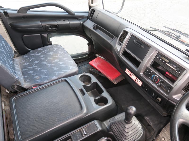 平成23年3月 日野 中型 BDG-FD7JGWA 汚泥吸引車の写真