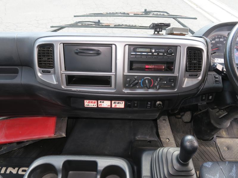 平成23年3月 日野 中型 BDG-FD7JGWA 汚泥吸引車の写真