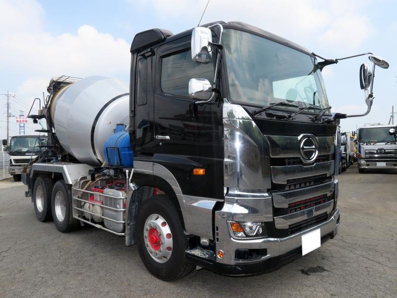 令和1年9月 日野 大型 2DG-FS1AGA ミキサーの写真