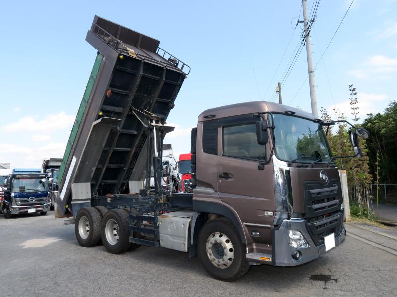 令和4年2月 UD 大型 2PG-CW5AL ダンプの写真