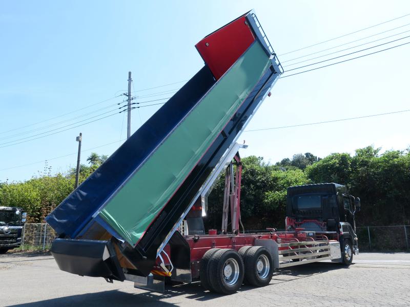 令和2年2月 いすゞ 大型 2PG-CYZ77C ロングダンプの写真