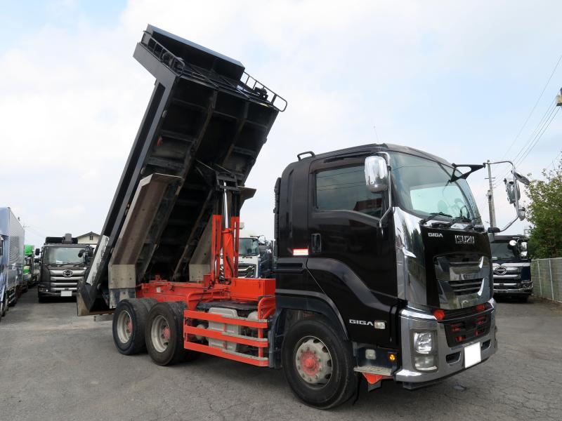 平成29年7月 いすゞ 大型 QPG-CXZ77BT ダンプの写真