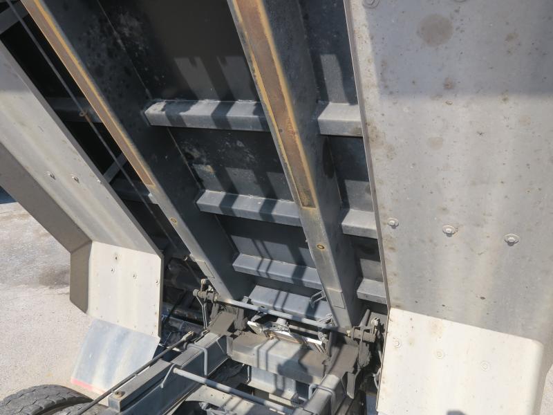 令和2年8月 いすゞ 大型 2PG-CXZ77CT ダンプの写真