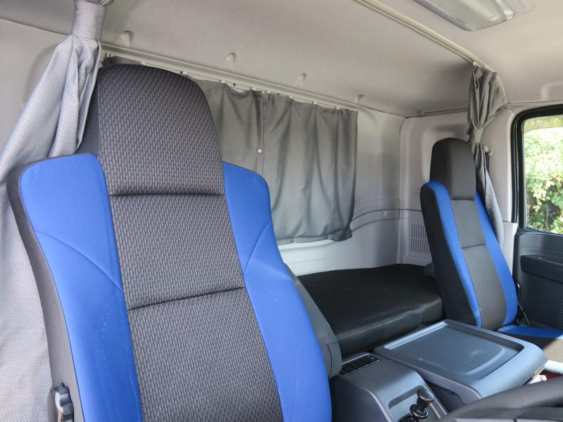 令和2年8月 いすゞ 大型 2PG-CXZ77CT ダンプの写真