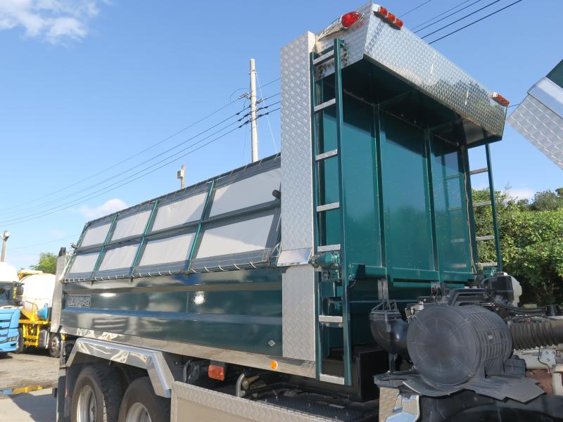 令和2年8月 いすゞ 大型 2PG-CXZ77CT ダンプの写真