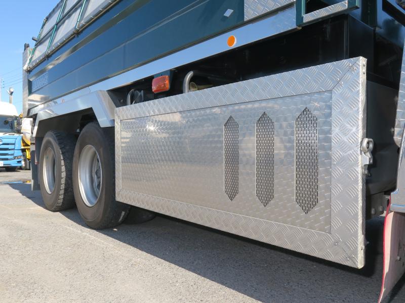 令和2年8月 いすゞ 大型 2PG-CXZ77CT ダンプの写真