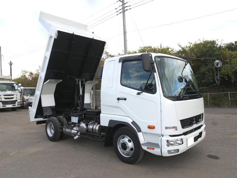 令和7年10月 三菱 中型 2KG-FK62F ダンプの写真