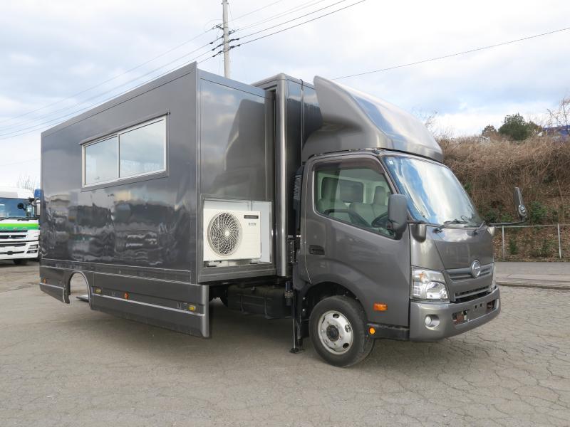 平成29年6月 日野 小型 TKG-XZU710M アルミバンP/Gの写真