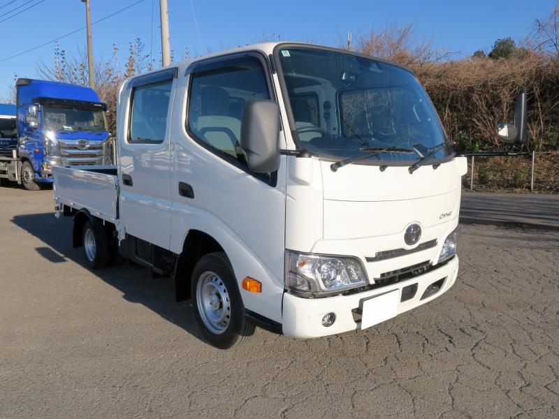 令和7年10月 トヨタ 小型 3BF-TRY230 平の写真