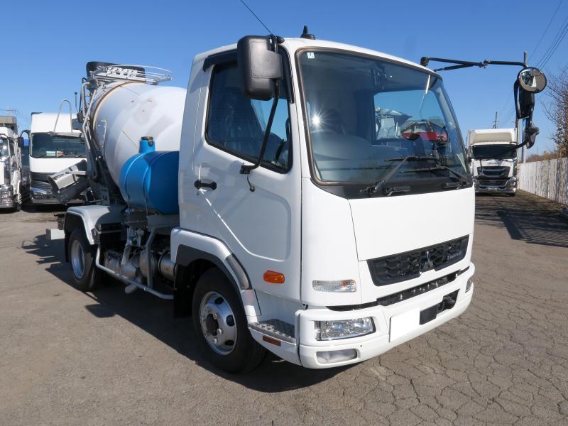 令和7年7月 三菱 中型 2KG-FK72F ミキサーの写真