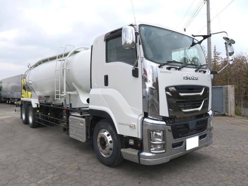 令和1年10月 いすゞ 大型 2PG-CYL77C 粉粒体運搬車の写真