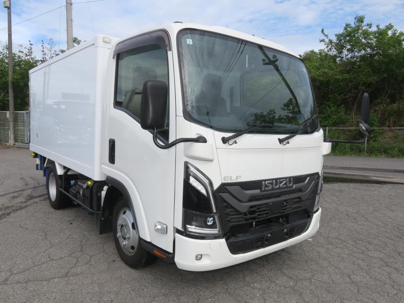 令和6年3月 いすゞ 小型 2RG-NMR88AM 冷凍車の写真