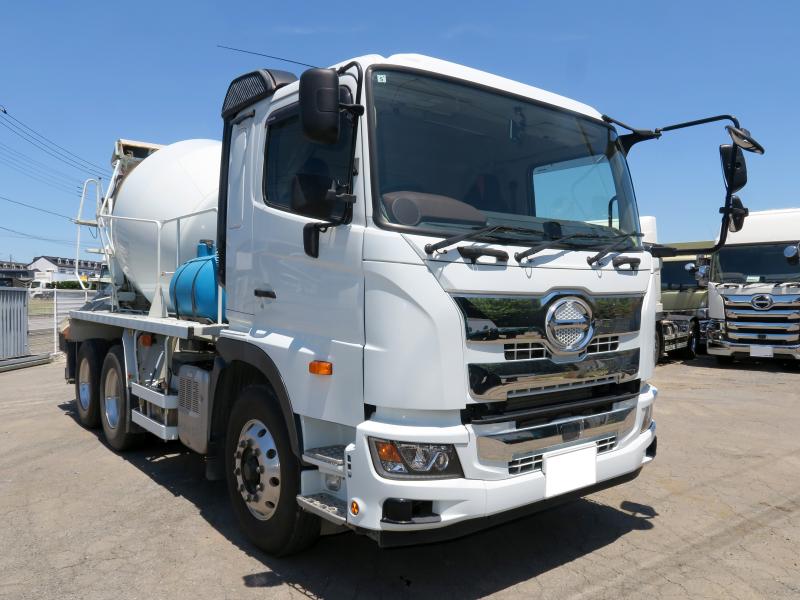 令和3年6月 日野 大型 2DG-FS1AGA ミキサーの写真