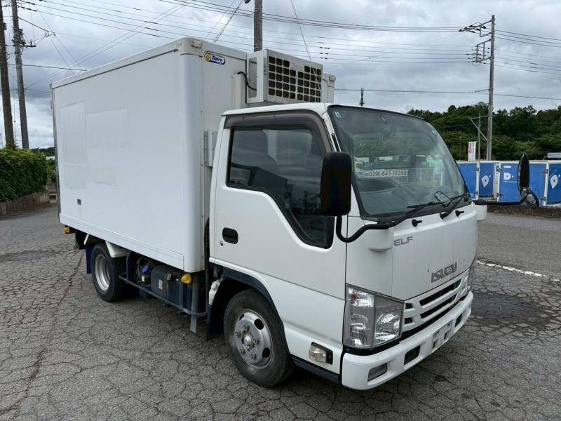 令和2年9月 いすゞ 小型 2RG-NHR88AN 冷凍車の写真