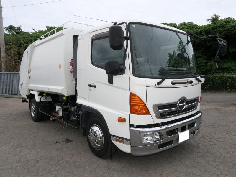 平成28年11月 日野 中型 TPG-FD7JGAA パッカー車の写真