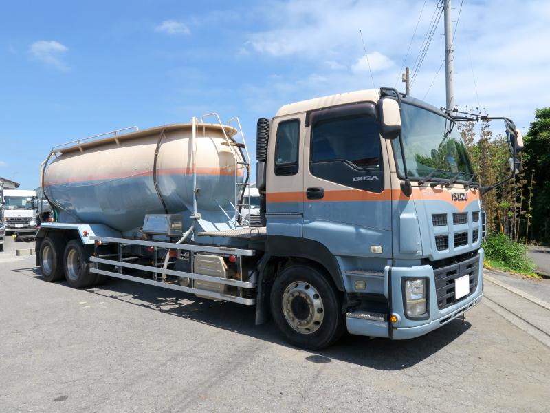 平成27年8月 いすゞ 大型 QKG-CYM77A 粉粒体運搬車の写真