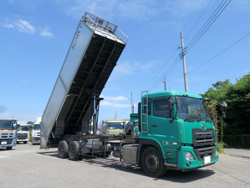 令和1年9月 UD 大型 2PG-CW5CL ロング深ダンプ(チップ)の写真