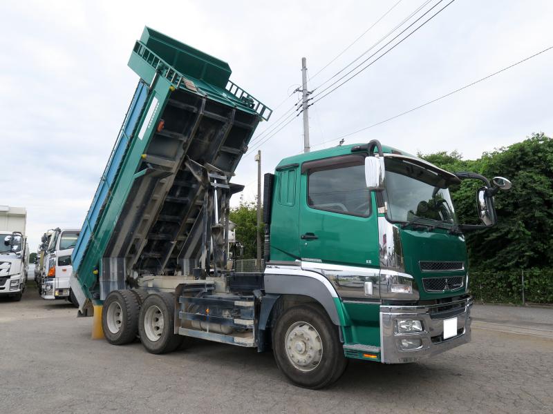 平成29年7月 三菱 大型 QKG-FV60VX ダンプの写真